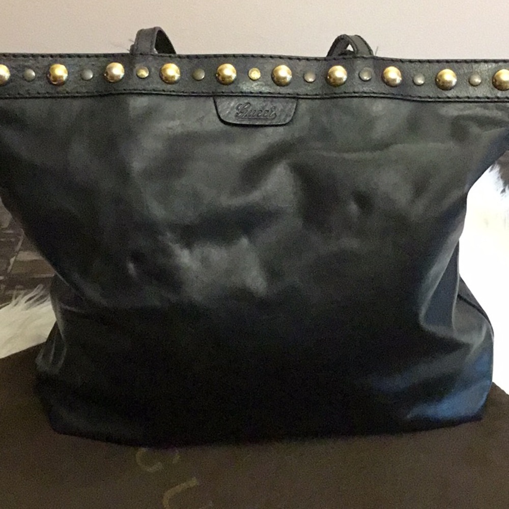 Very nice large tote.